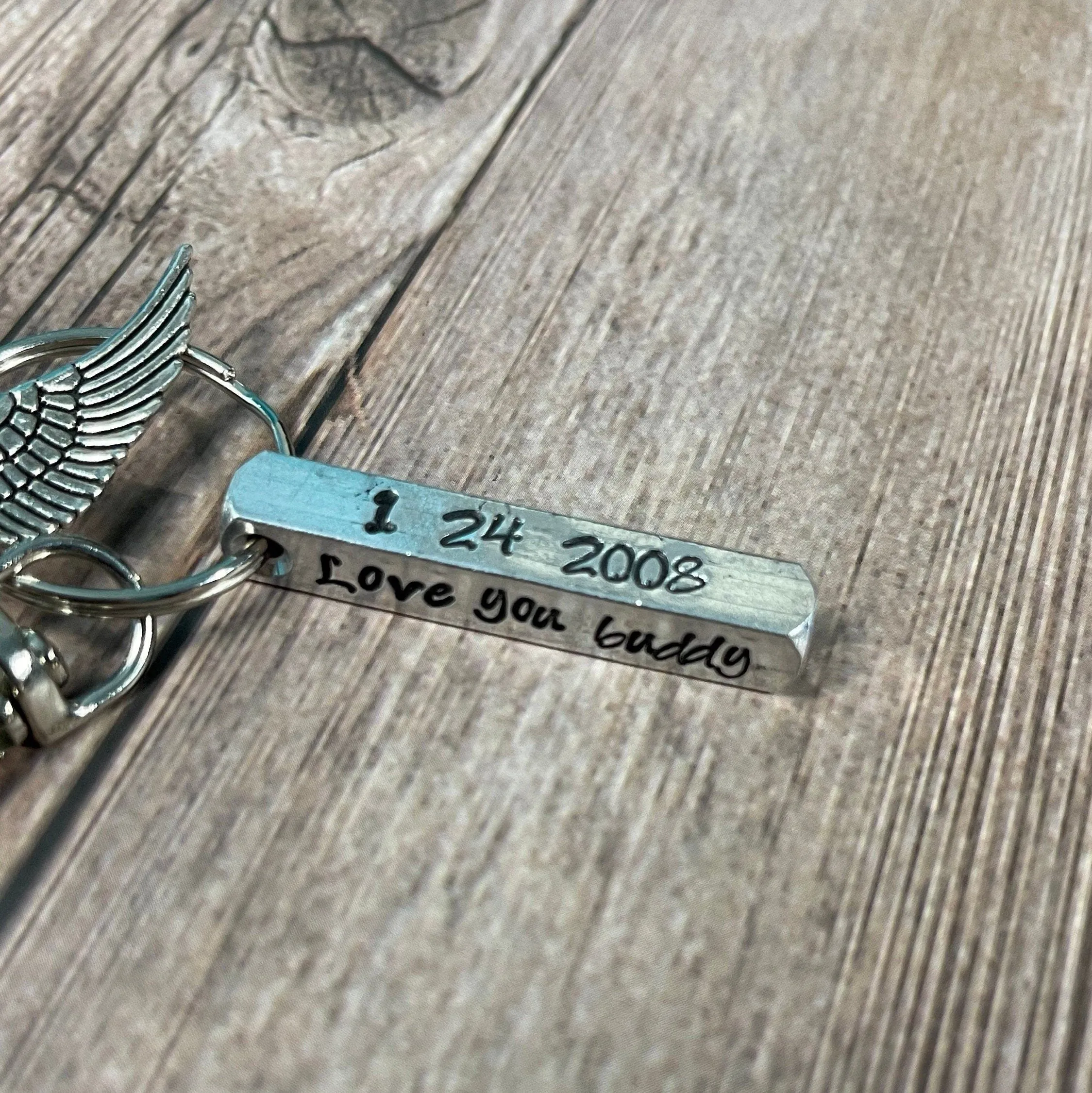 PET LOSS MEMORIAL KEYCHAIN WITH KEEPSAKE CAPSULE
